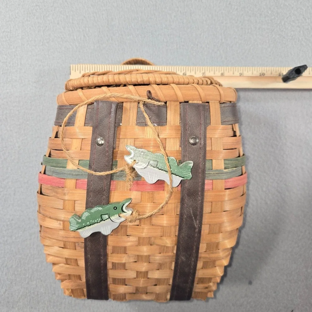 Unbranded Wicker Fishing Creel Basket Unisex OS Brown Rustic Woven Fish Charms